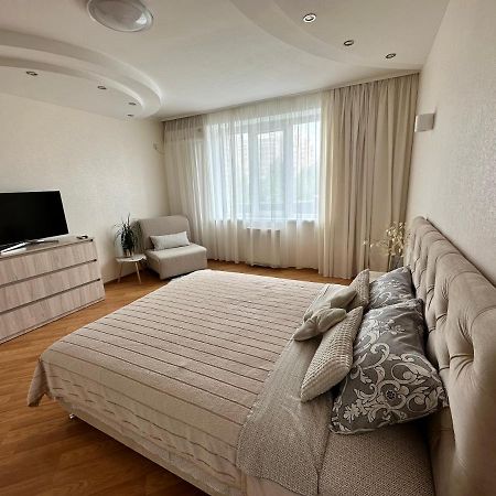 Apartment 1, Podillya ヴィーンヌィツャ エクステリア 写真